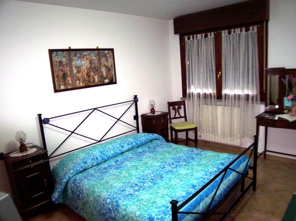 B&B Il Parco Parma Værelse billede
